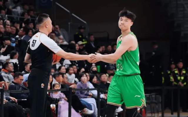 青岛双加时逆转辽宁 乌戈用人失误成关键